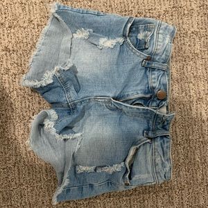 venice mid rise shorts